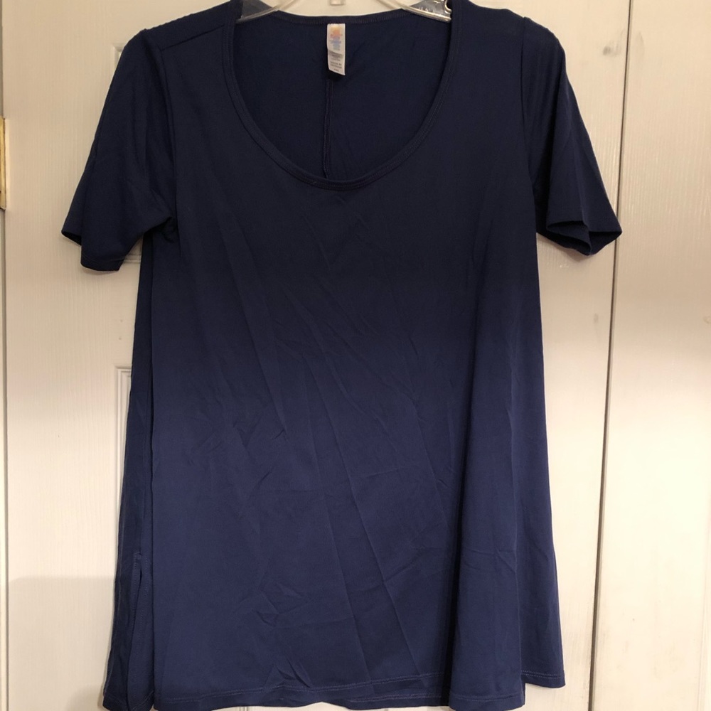 Lularoe classic tee. Navy. Xxs
